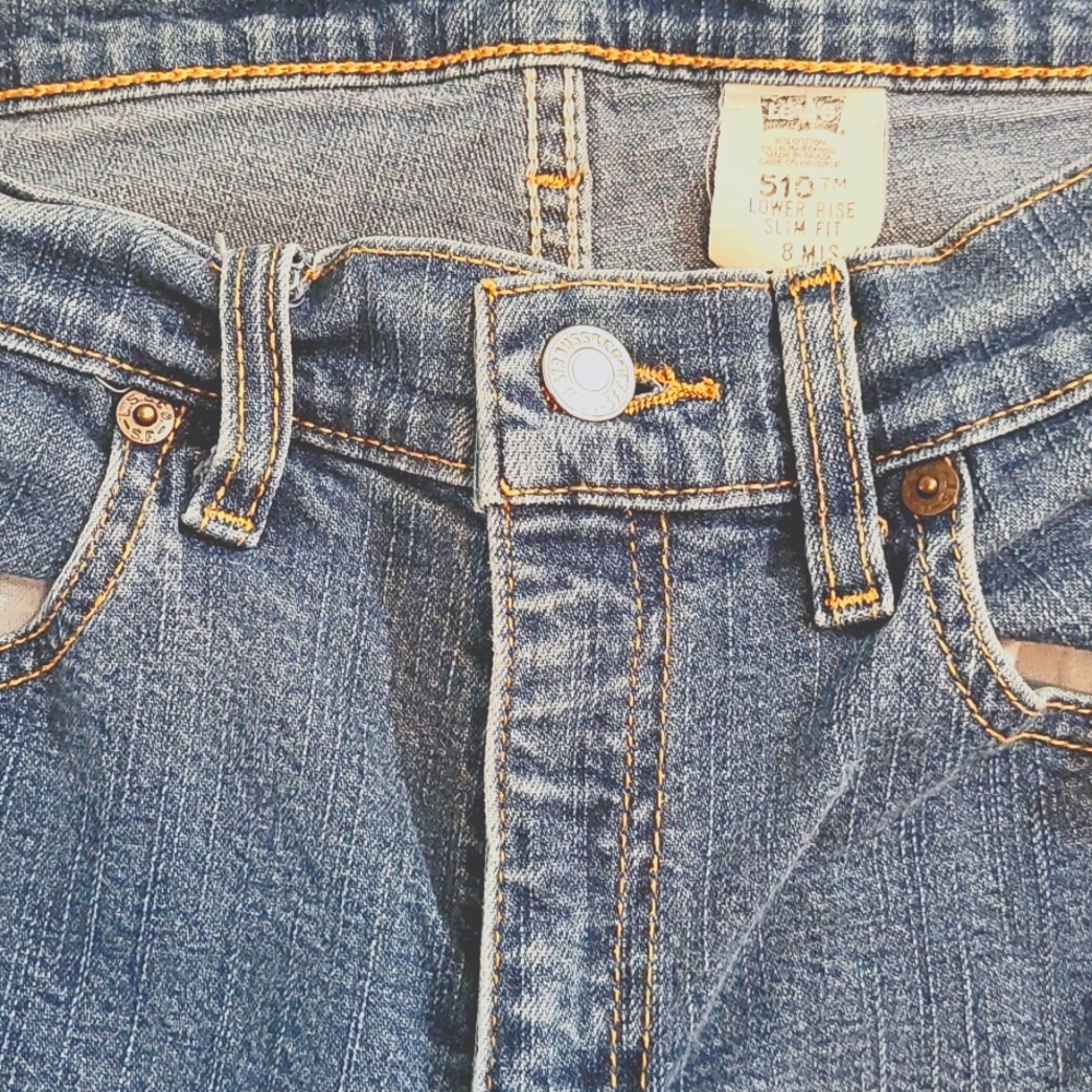Levi jeans